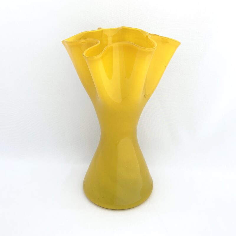 Florero amarillo